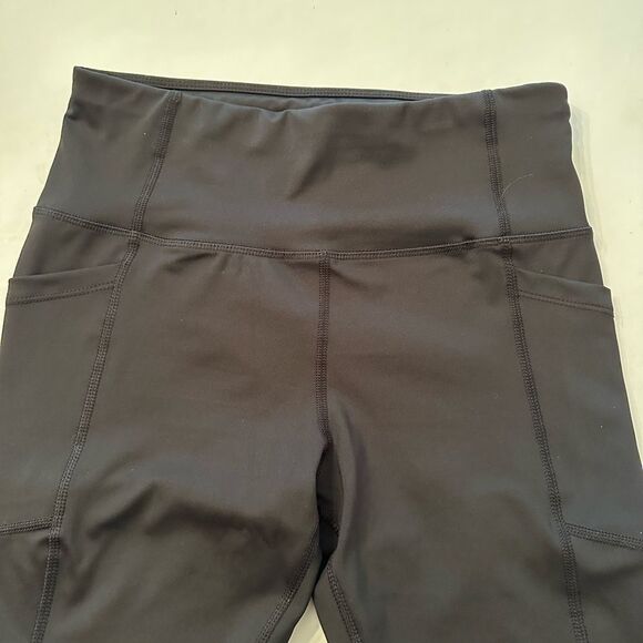 Avia Black Leggings, Size 4-6 - Picture 7 of 7